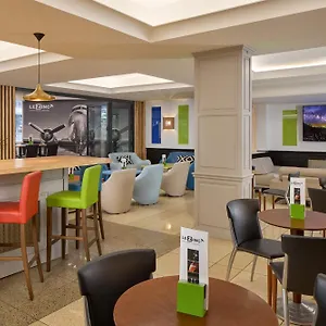 roissy.midi-pyreneeshotels.com/